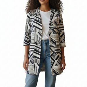 Kasper Blazer Size 8P Black Tan White Long Geometric 1 Hook Closure 3/4 Sleeve